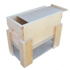 Swarm Box For Queen Cells