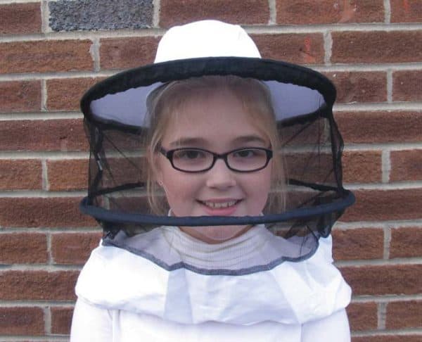 Child's Tie Veil with Hat